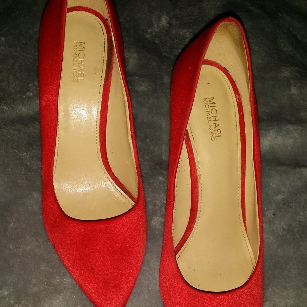 Michael Kors Dorothy Flex pointed-toe pumps in red suede